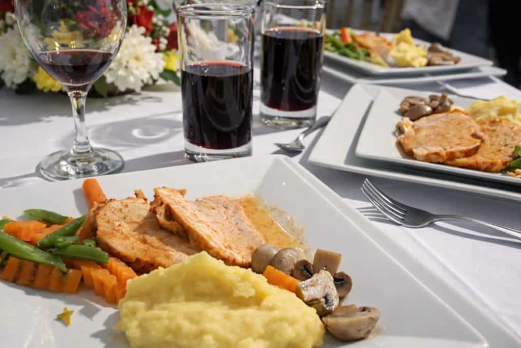 almuerzo servido